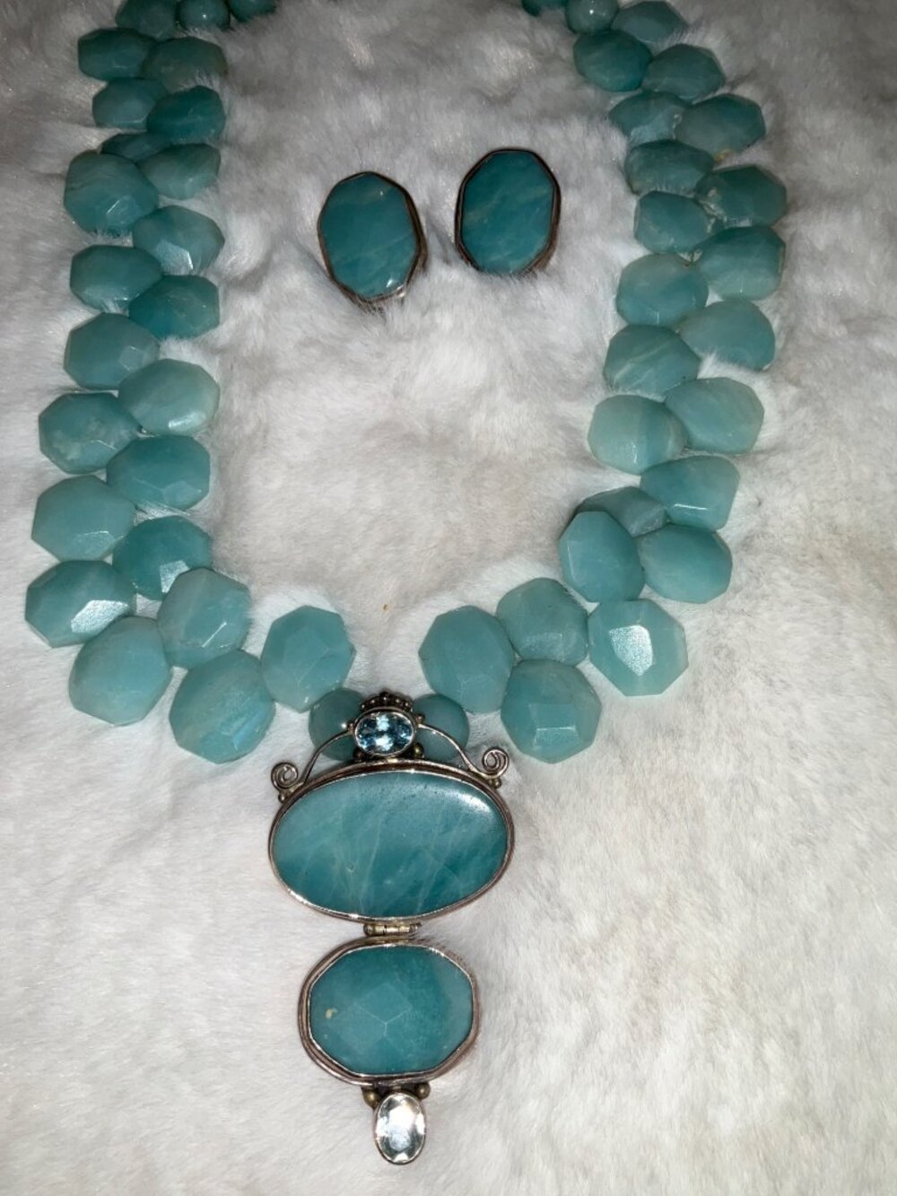 Vintage Chunky Gemstone Necklace & Earring Set With Silver Accents - Picture 3 of 6